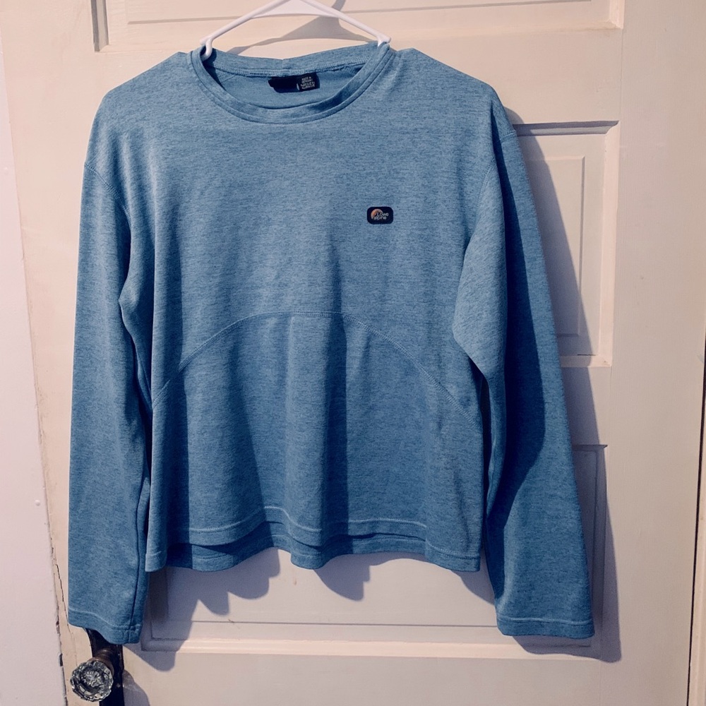 Women’s cropped Lowe Alpine Sweater💙